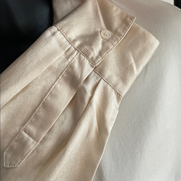 Talbot’s vintage silk blouse - Picture 2 of 5